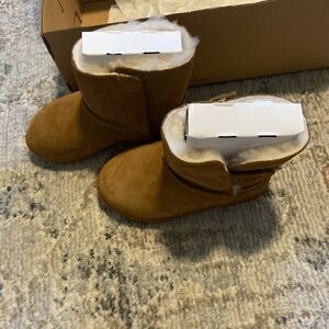 UGG Toddler Boot T Keelan  style